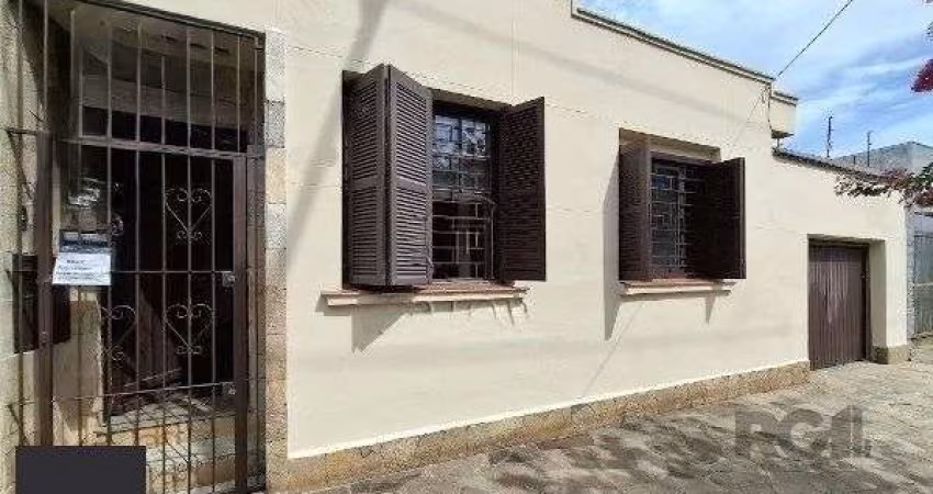 Casa 2 dormitórios para alugar Navegantes Porto Alegre/RS