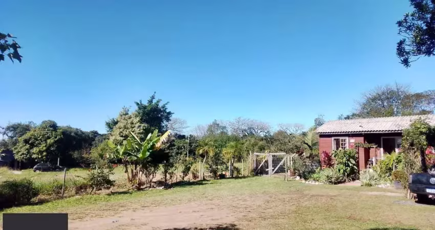 Casa com 2 quartos à venda na Avenida do Lami, 6455, Lami, Porto Alegre