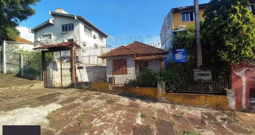 Casa com 3 quartos à venda na Rua Oscar Schneider, 555, Medianeira, Porto Alegre