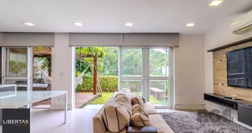 Casa em Condomínio com 04 Quartos - 4 vagas, 200,36 m² de área privativa - LOMBA DO PINHEIRO