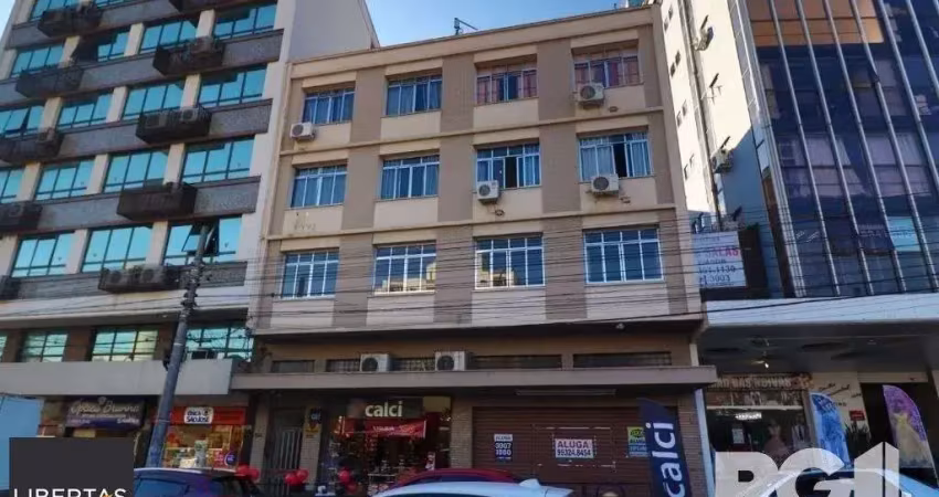 Vende apto de 02 dormitórios, sala, banheiro, cozinha e área de serviço