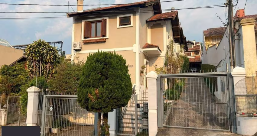 Casa de Condomínio em Vila Conceição