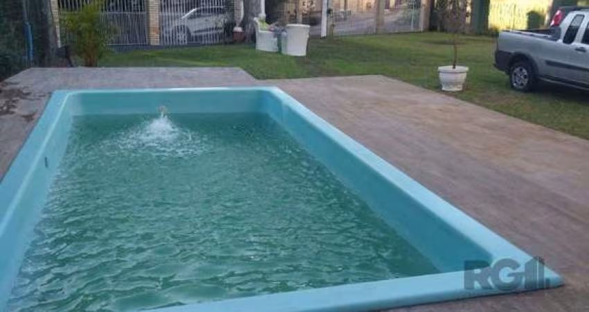 Casa Para Venda Com Amplo Pátio e Piscina