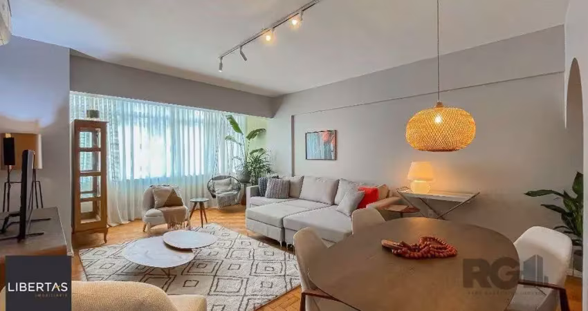 Apartamento para comprar ,  dois dormitórios, 1 vaga de garagem no Centro Histórico.