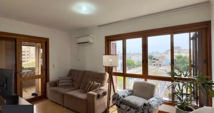 APARTAMENTO MOBILIADO DE 96M² COM 3 DORMITÓRIOS, SUÍTE E VAGA DE GARAGEM NO MENINO DEUS