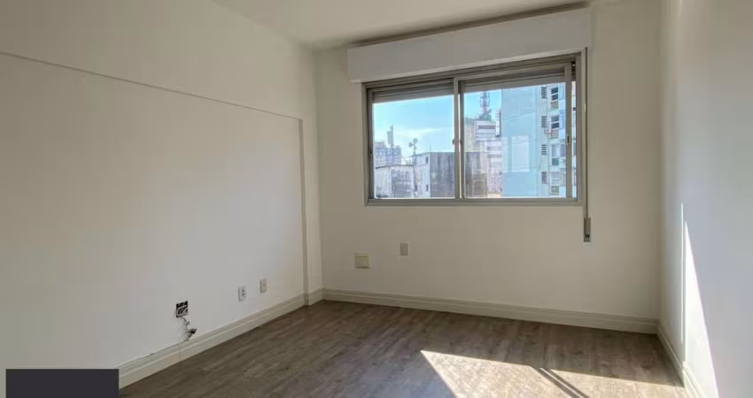 APARTAMENTO DE FRENTE, 1 DORMITÓRIO COM VAGA DE GARAGEM NA DUQUE