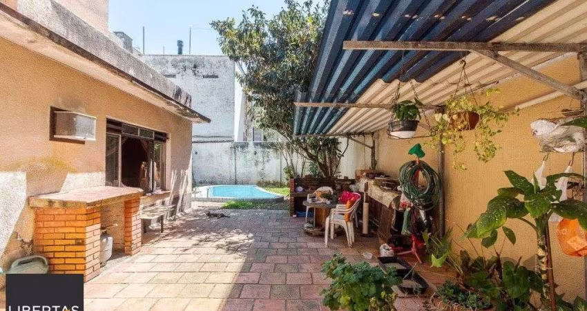 Casa de 3 dormitórios no bairro Santa Cecília