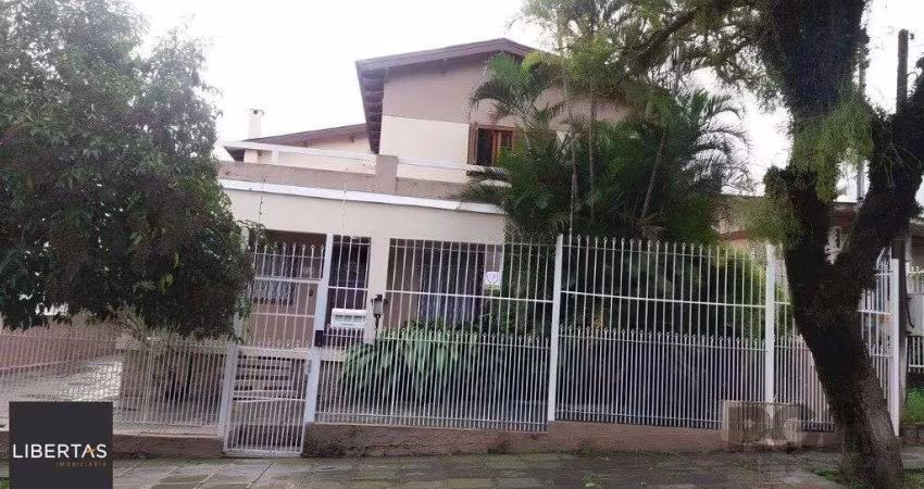 Casa de 3 dormitórios no bairro  Sarandi