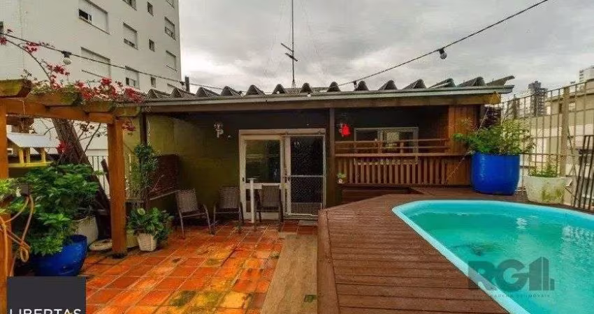 Cobertura 125m² - 3 dormitórios, 2 vagas no bairro Petrópolis