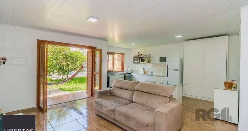 Casa de 2 dormitórios com 98m² no Bairro Lomba do Pinheiro