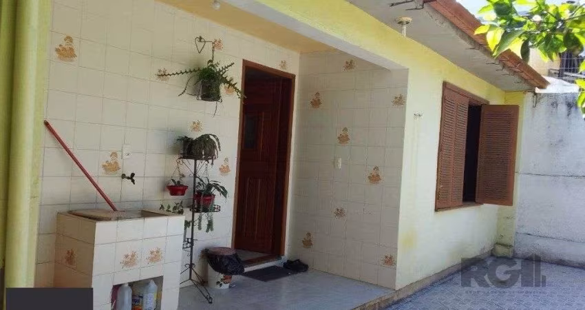 Casa de 4 quartos com 243,58m² no Bairro Lomba do Pinheiro