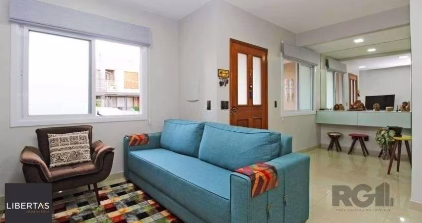 Casa 129m² - 3 dormitórios, 2 vagas no bairro Hípica