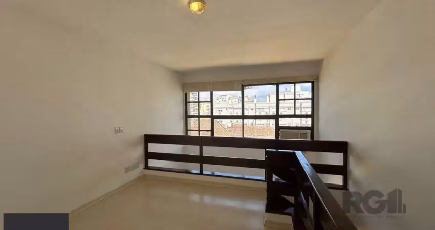 Duplex de uma suíte à venda localizado na avenida independência, no bairro independência em porto alegre.