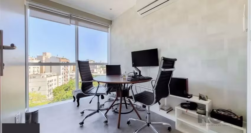 Sala comercial na rua loureiro da silva, no bairro cidade baixa, pronta para atender às necessidades do seu negócio.