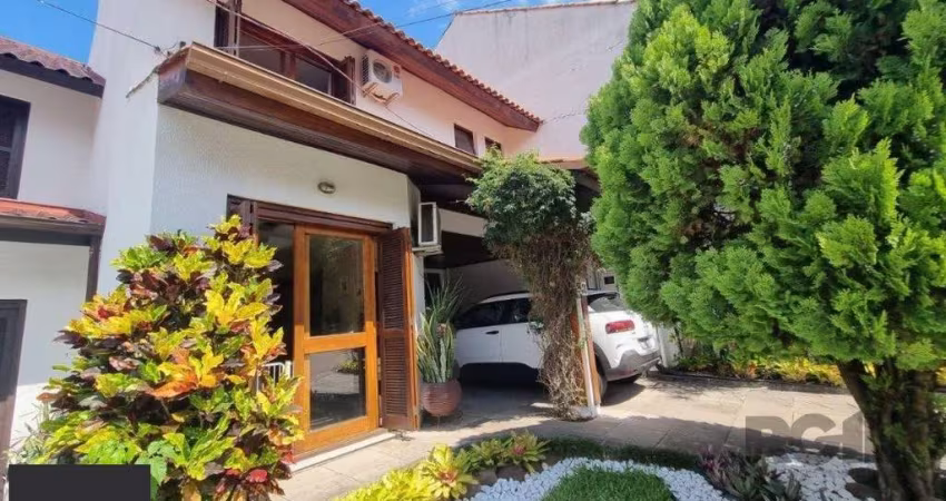 Casa Condomínio Cavalhada 03 Dormitórios Infra Completa
