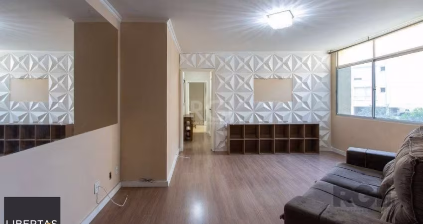 Apartamento de 02 dormitórios com móveis e roupeiros planejados