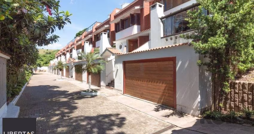 Casa Condominio para Venda - 307m², 5 dormitórios, sendo 1 suites, 4 vagas - Cristal