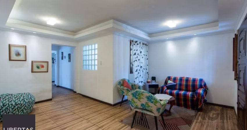 Casa 3 dormitórios, bairro Jardim Carvalho.