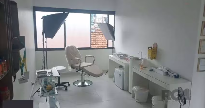 Sala comercial à venda na Rua Vinte e Quatro de Outubro, 1600, Auxiliadora, Porto Alegre