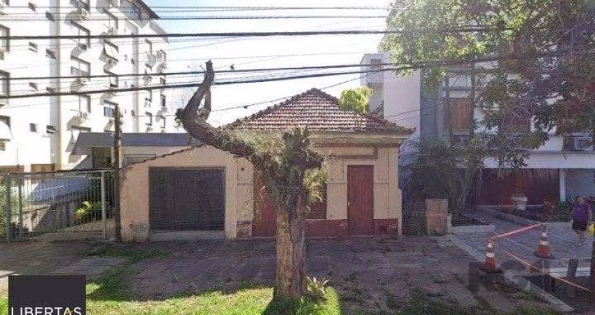 Terreno no Bairro Higienópolis em Porto Alegre com 348 m2