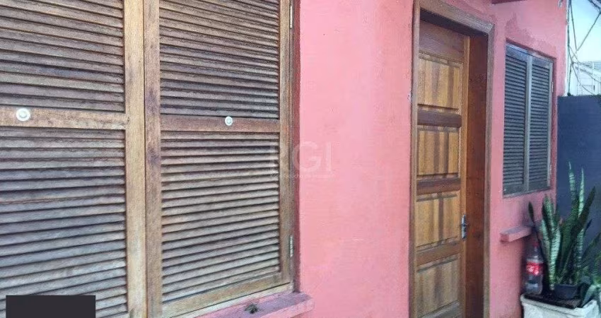 Casa para Venda - 45m², 3 dormitórios, Cristal