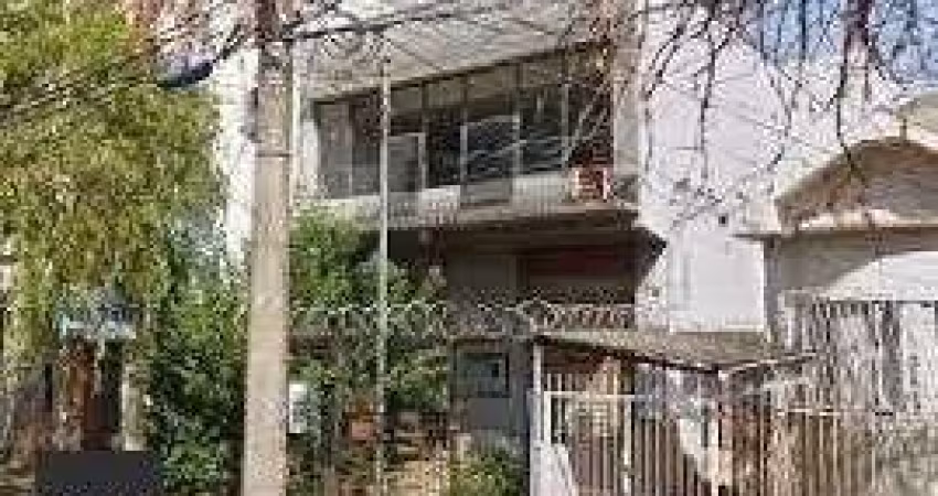 Casa Comercial em Partenon