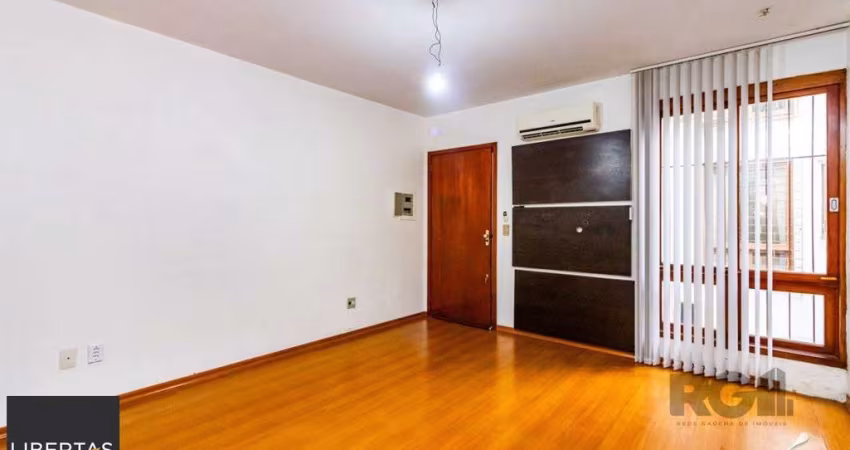Apartamento com 2 dormitórios e 1 vaga de garagem escriturada  no bairro Rio Branco