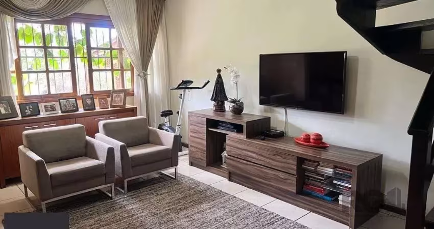 Casa com 3 quartos à venda na Avenida Emílio Schlabitz Neto, 139, Morro Santana, Porto Alegre
