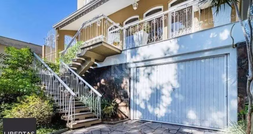 Excelente casa de 264m² com 4 dormitórios no bairro menino deus