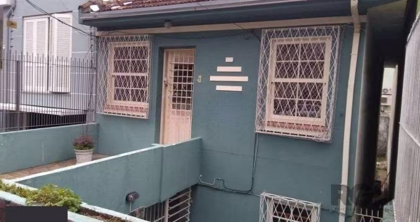 Casa de 4 dormitórios, Bairro Petrópolis