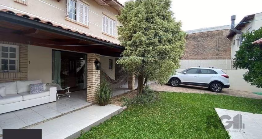 Casa de 5 dormitórios, bairro Jardim Floresta