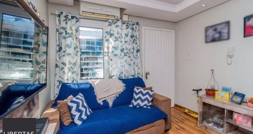 Casa em condomínio com 79m² - 2 dormitórios, 1 suíte, 1 vaga no bairro Morro Santana