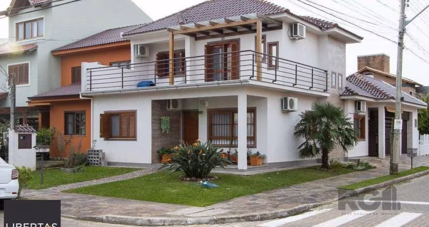 Casa para Venda com 3 dormitórios, sendo 1 suítes e 2 vagas no bairro Hípica