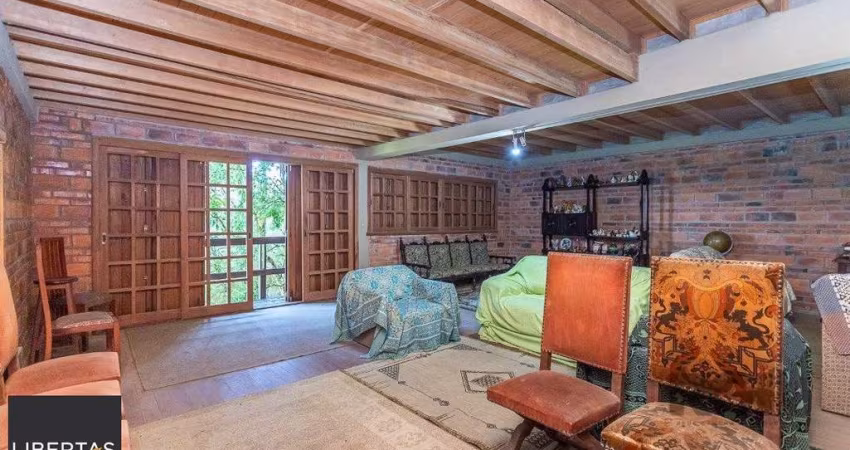 Casa 4 dormitórios, Altos da Vila Nova, Zona Sul, Porto Alegre.