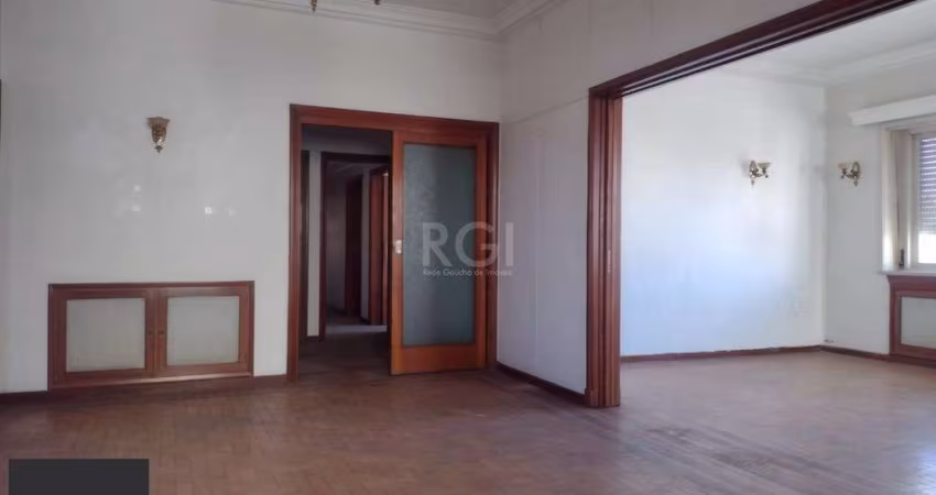 Apartamento para Venda - 238m², 3 dormitórios, sendo 1 suites, 1 vaga - Floresta