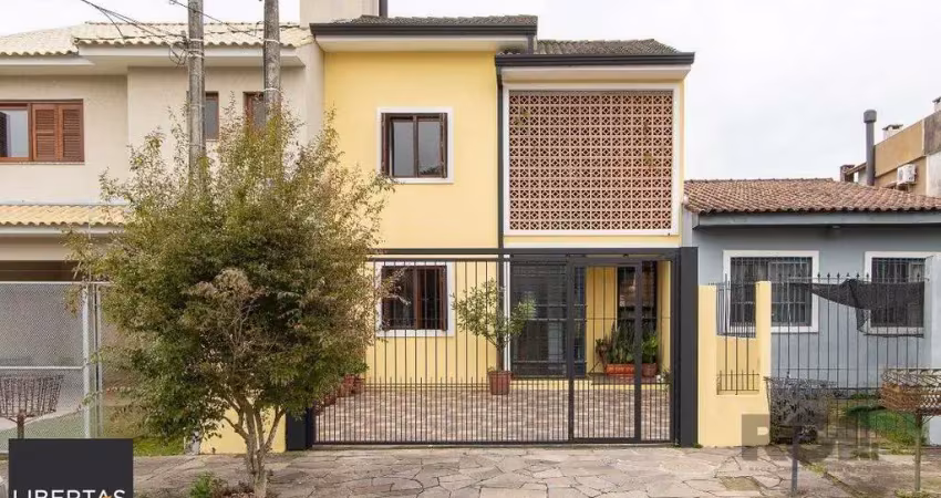 Casa com 3 quartos à venda na Rua Eva Pinto, 114, Hípica, Porto Alegre