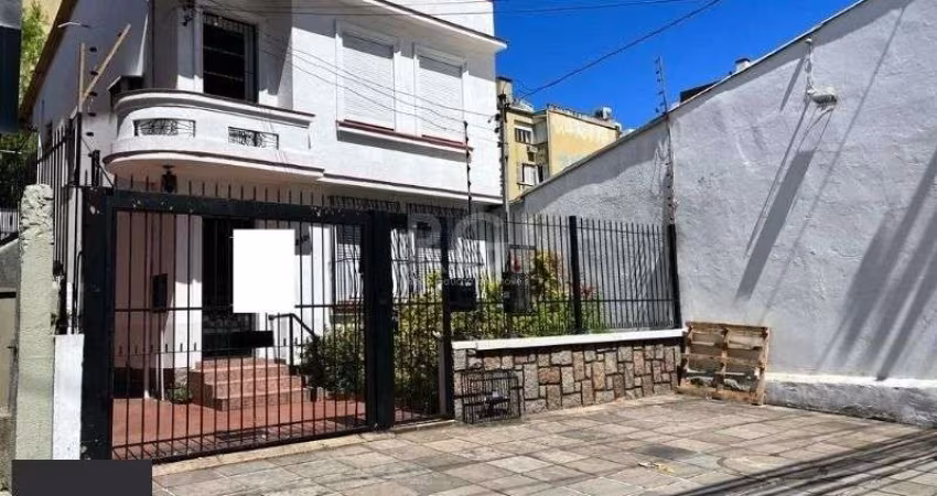 Sobrado para Venda - 160m², 3 dormitórios, sendo 1 suites, Floresta
