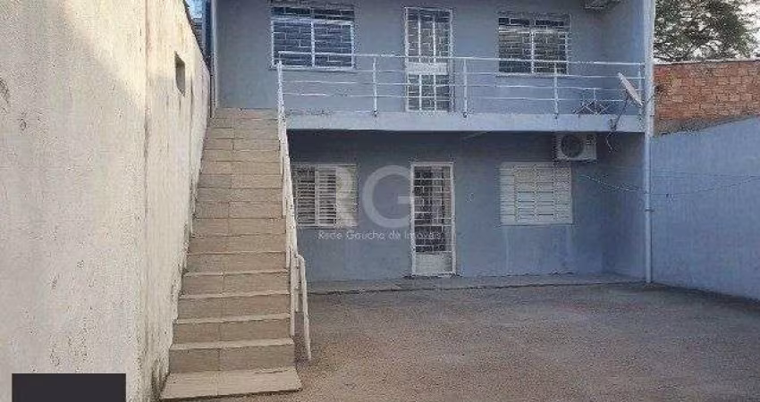 Casa para Venda - 250m², 4 dormitórios, sendo 1 suites, 8 vagas - Vila Jardim