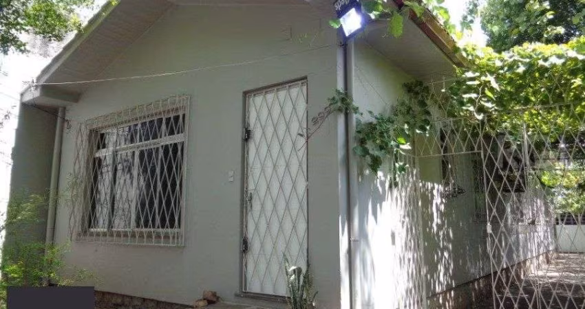 Casa para Venda - 200m², 3 dormitórios, 2 vagas - Navegantes