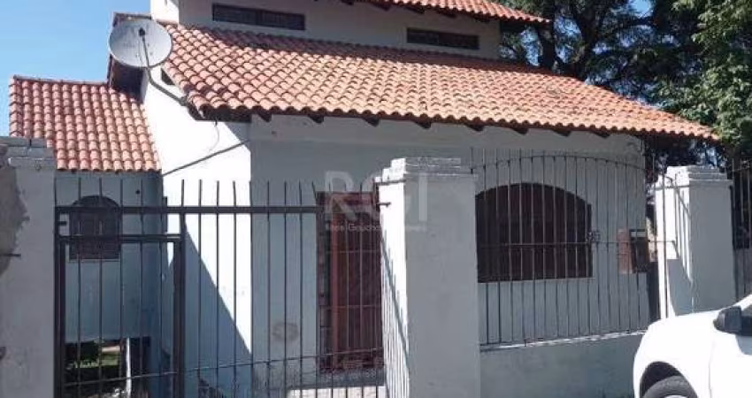 Casa para Venda - 345.22m², 3 dormitórios, 3 vagas - Teresópolis