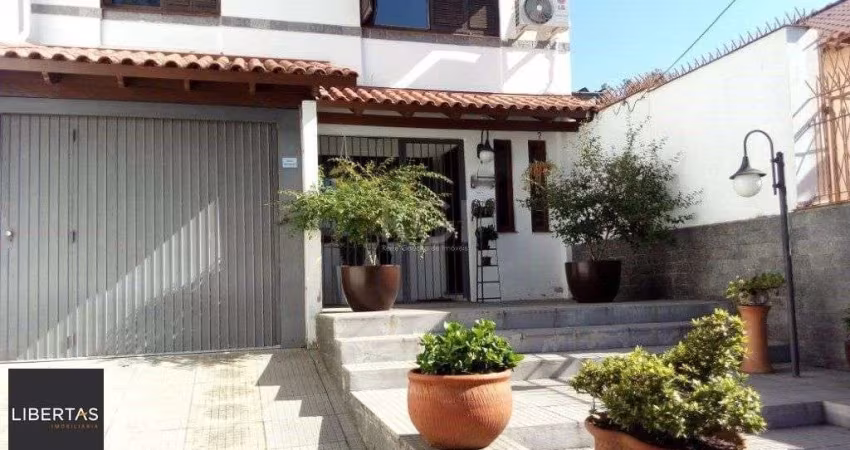 Casa para Venda - 240m², 3 dormitórios, sendo 1 suites, 3 vagas - São Sebastião