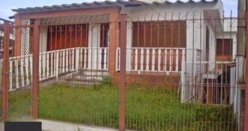 Casa para Venda - 218m², 5 dormitórios, sendo 1 suites, 2 vagas - Vila Nova