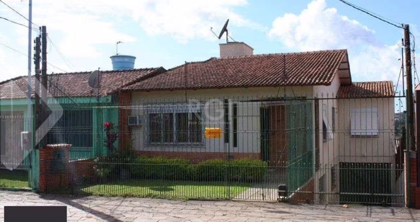 Casa para Venda - 246.24m², 5 dormitórios, sendo 1 suites, 4 vagas - Rubem Berta
