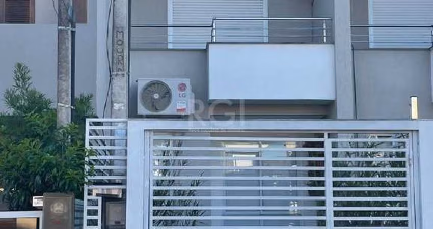 Sobrado para Venda - 132.69m², 2 dormitórios, sendo 1 suites, 1 vaga - Hípica