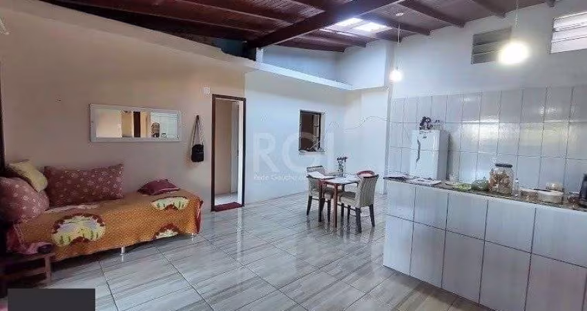 Casa para Venda - 156m², 2 dormitórios, 3 vagas - Campo Novo