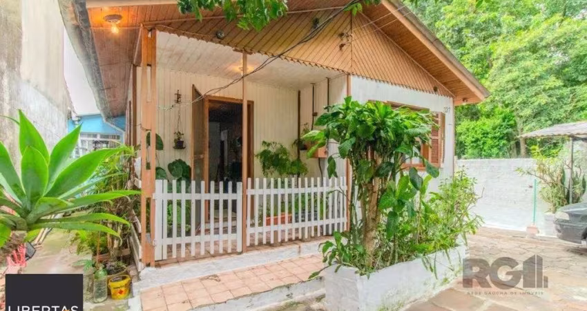Casa para Venda - 251m², 5 dormitórios, 3 vagas - Nonoai
