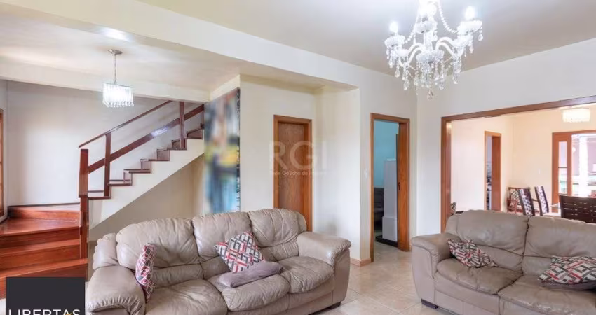 Casa para Venda - 192.18m², 3 dormitórios, sendo 1 suites, 2 vagas - Cristal
