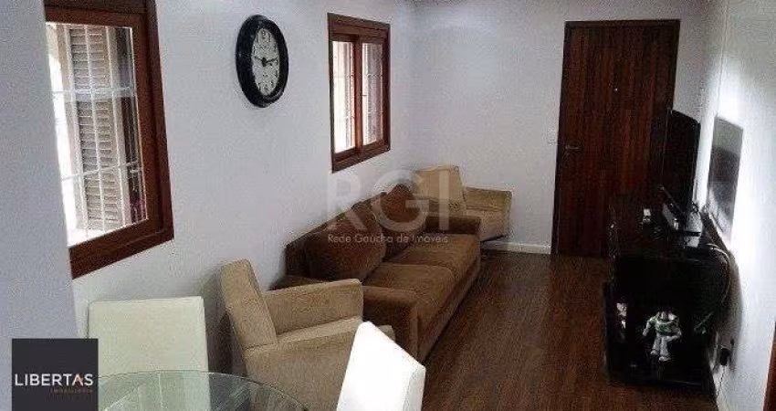 Casa para Venda - 70m², 2 dormitórios, 3 vagas - Ponta Grossa