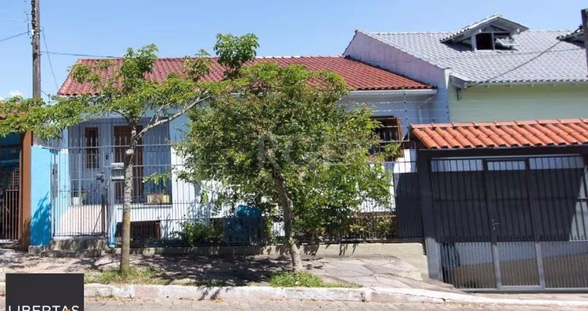 Casa para Venda - 211m², 3 dormitórios, 3 vagas - Vila Nova