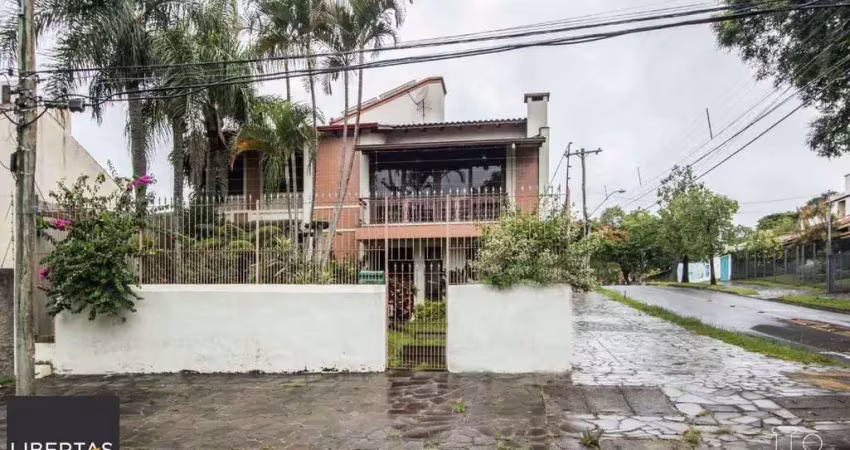 Casa para venda - 485m², 4 dormitórios, sendo 1 suites, 3 vagas - cristal
